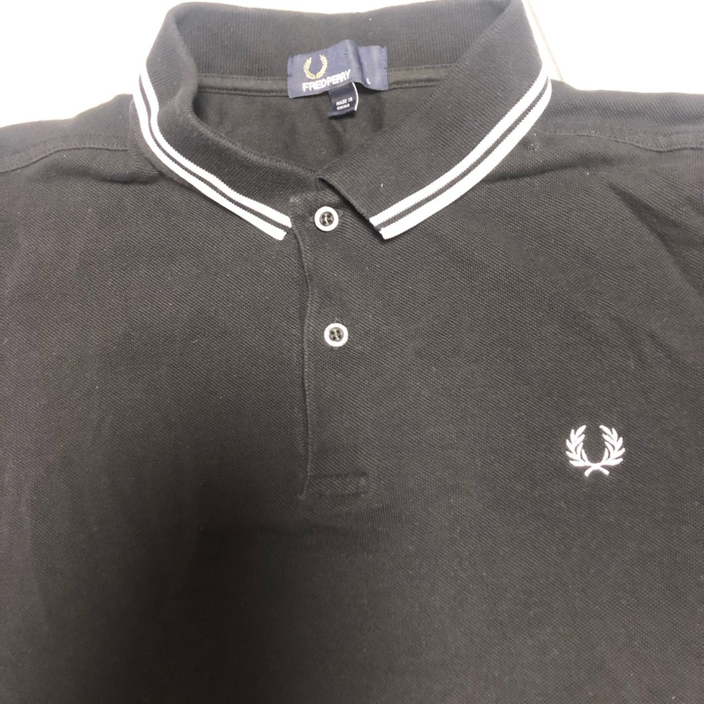 Fred Perry Black Polo Shirt with white tips - Picture 4 of 9